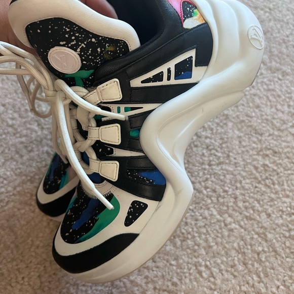 Louis Vuitton Digital Exclusive Archlight Sneaker - Picture 4 of 7